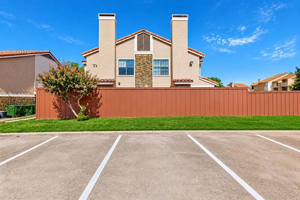 2624 Piedras, Irving, TX 75038 2624 Piedras, Irving, TX 75038