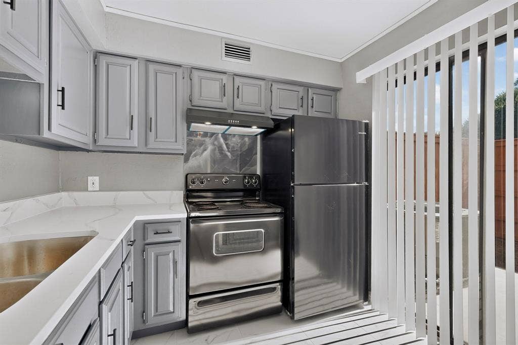 2624 Piedras, Irving, TX 75038 2624 Piedras, Irving, TX 75038
