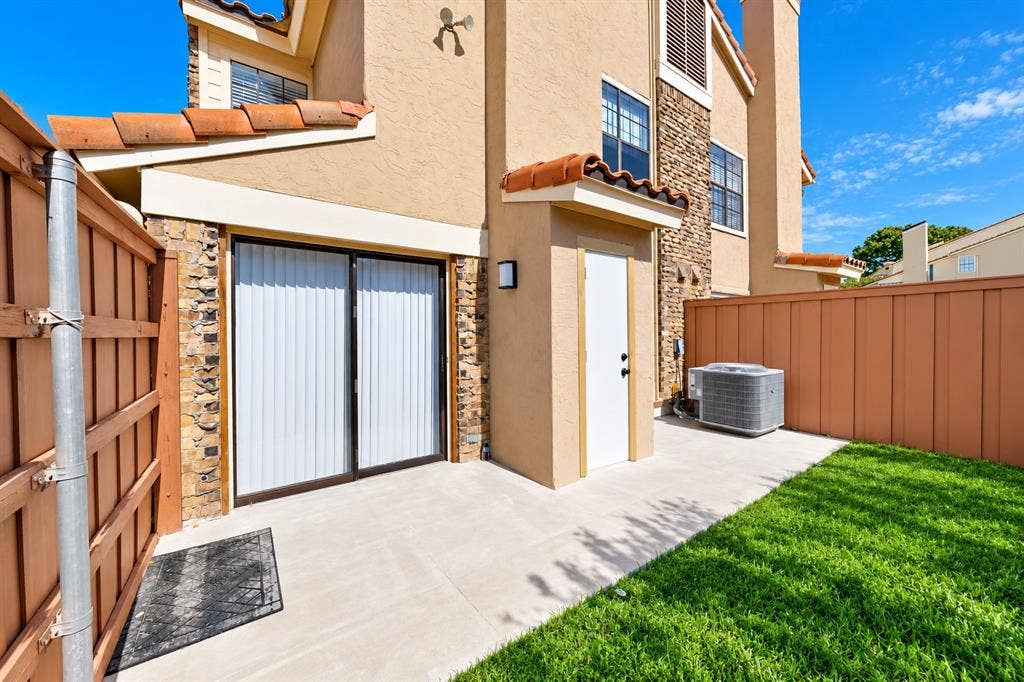 2624 Piedras, Irving, TX 75038 2624 Piedras, Irving, TX 75038
