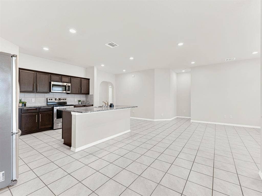 2290 Torch Lake Drive, Forney, TX 75126