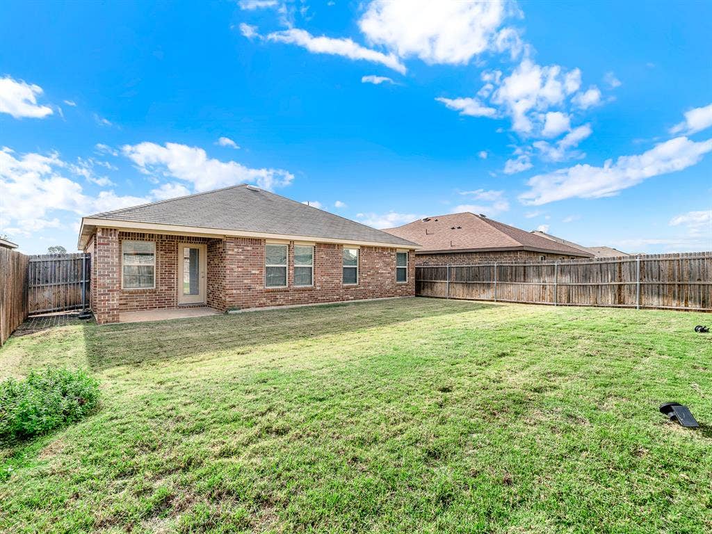 2290 Torch Lake Drive, Forney, TX 75126