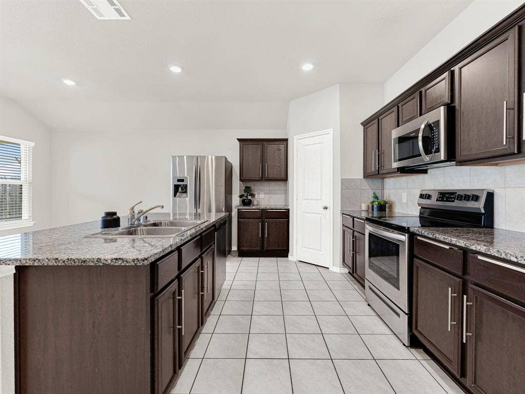 2290 Torch Lake Drive, Forney, TX 75126