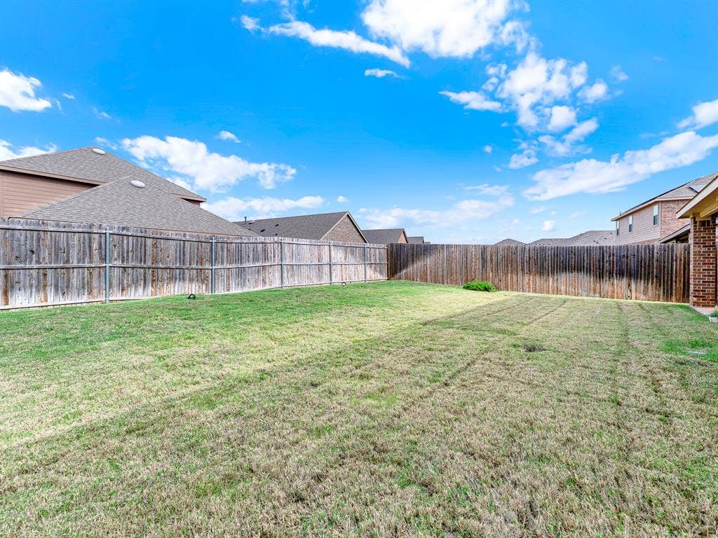 2290 Torch Lake Drive, Forney, TX 75126