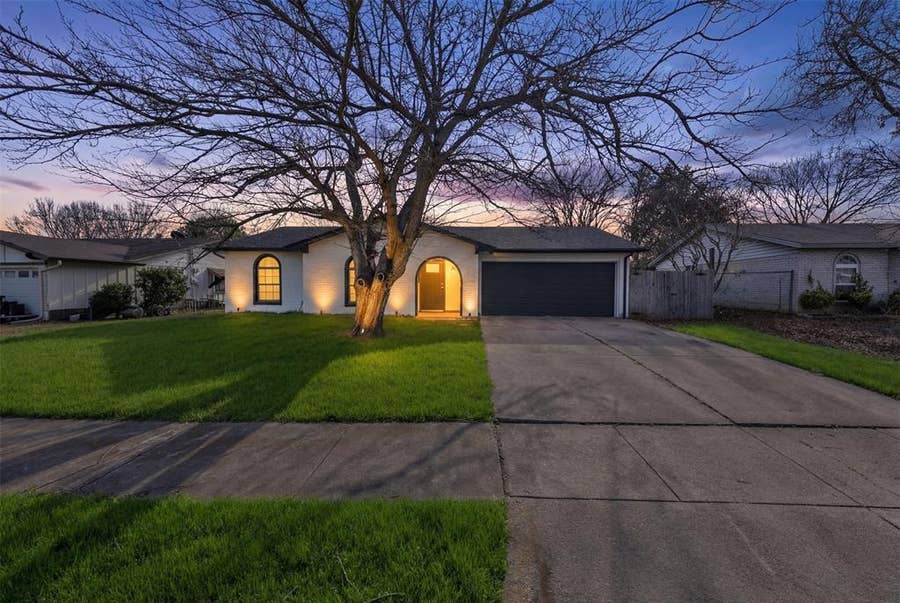 Property photo for 521 Ann Lois Lane, Burleson, TX