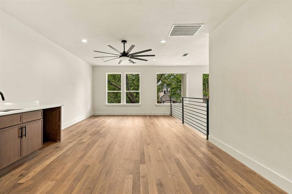 3306 Whitehall Drive, Dallas, TX 75229 3306 Whitehall Drive, Dallas, TX 75229
