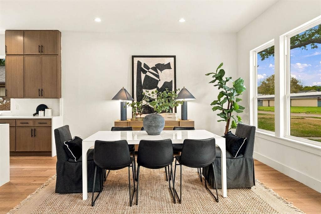 3306 Whitehall Drive, Dallas, TX 75229 3306 Whitehall Drive, Dallas, TX 75229