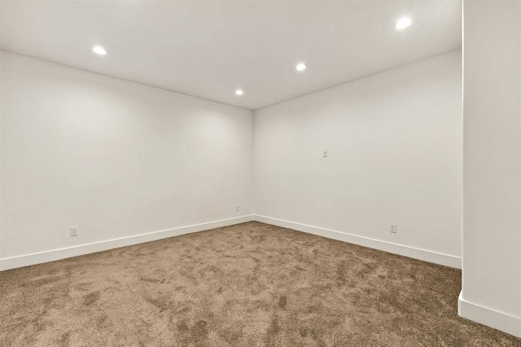3306 Whitehall Drive, Dallas, TX 75229 3306 Whitehall Drive, Dallas, TX 75229