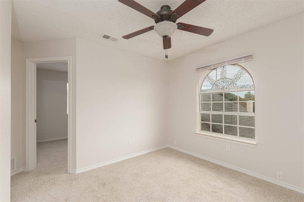 1321 Hall, Seagoville, TX 75159 Landing at top of stairs.... great flex space!