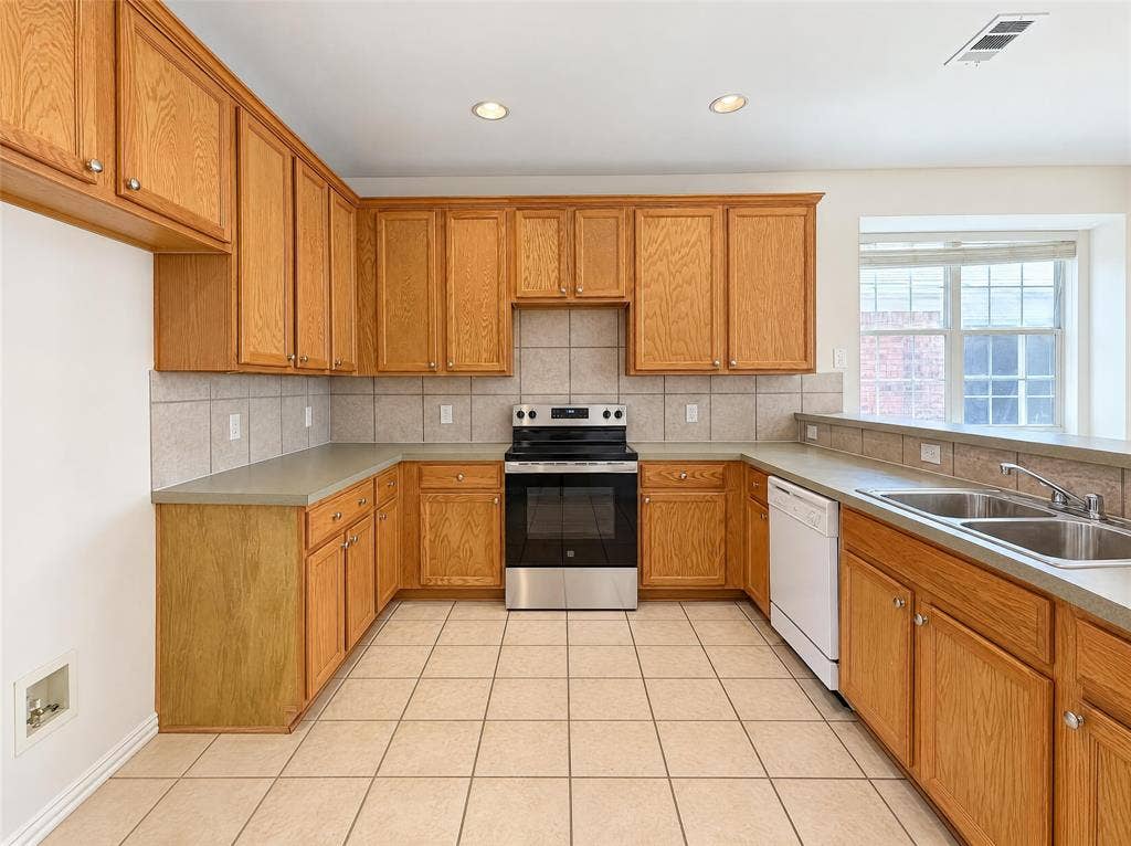 5101 Rain Forest Drive, McKinney, TX 75070 5101 Rain Forest Drive, McKinney, TX 75070