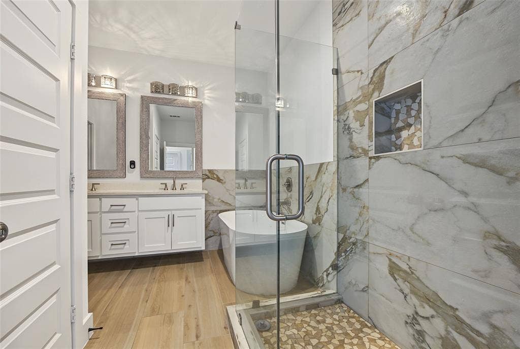 6510 Windward View Drive, Rowlett, TX 75088 6510 Windward View Drive, Rowlett, TX 75088