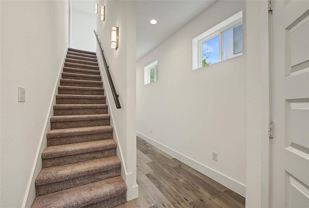 6510 Windward View Drive, Rowlett, TX 75088 6510 Windward View Drive, Rowlett, TX 75088