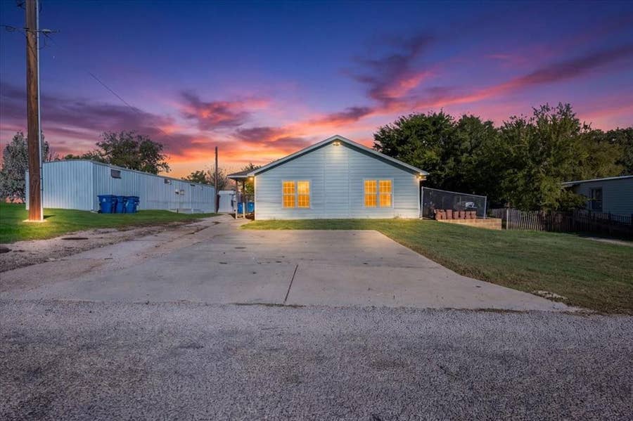 Property photo for 3126 Sagittarius Lane, Granbury, TX