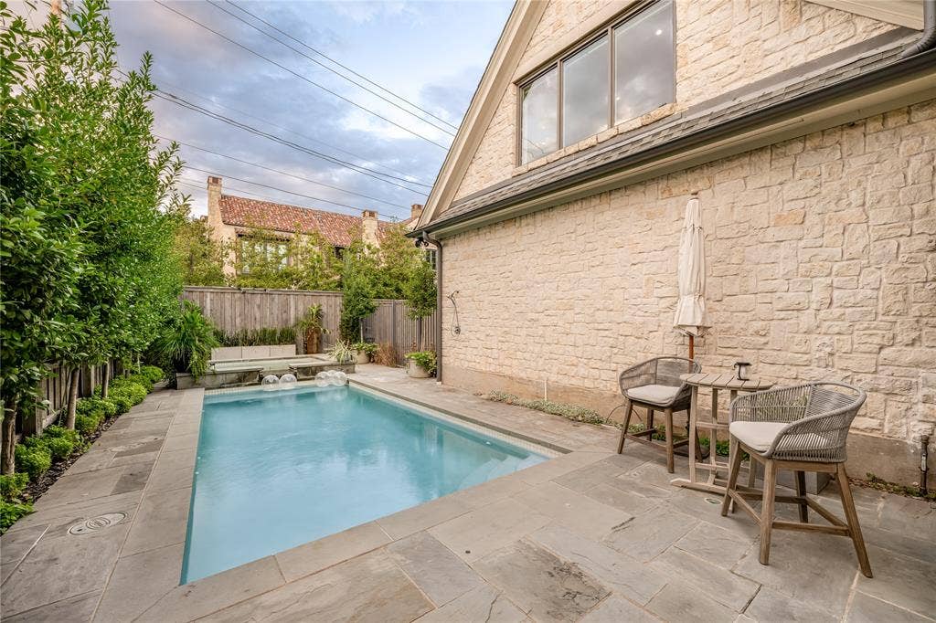 Heated pool