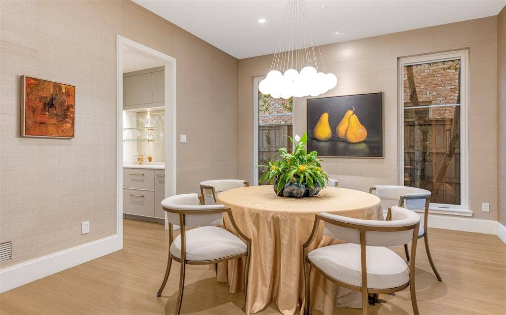 Formal dining room