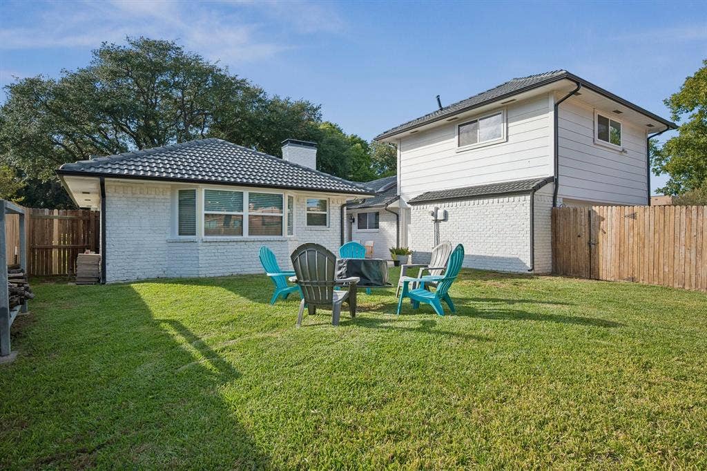 218 High Brook Drive, Richardson, TX 75080 Perfect space for a fire pit or pool.
