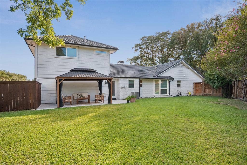 218 High Brook Drive, Richardson, TX 75080 Lounge or play in not one, but TWO backyards!