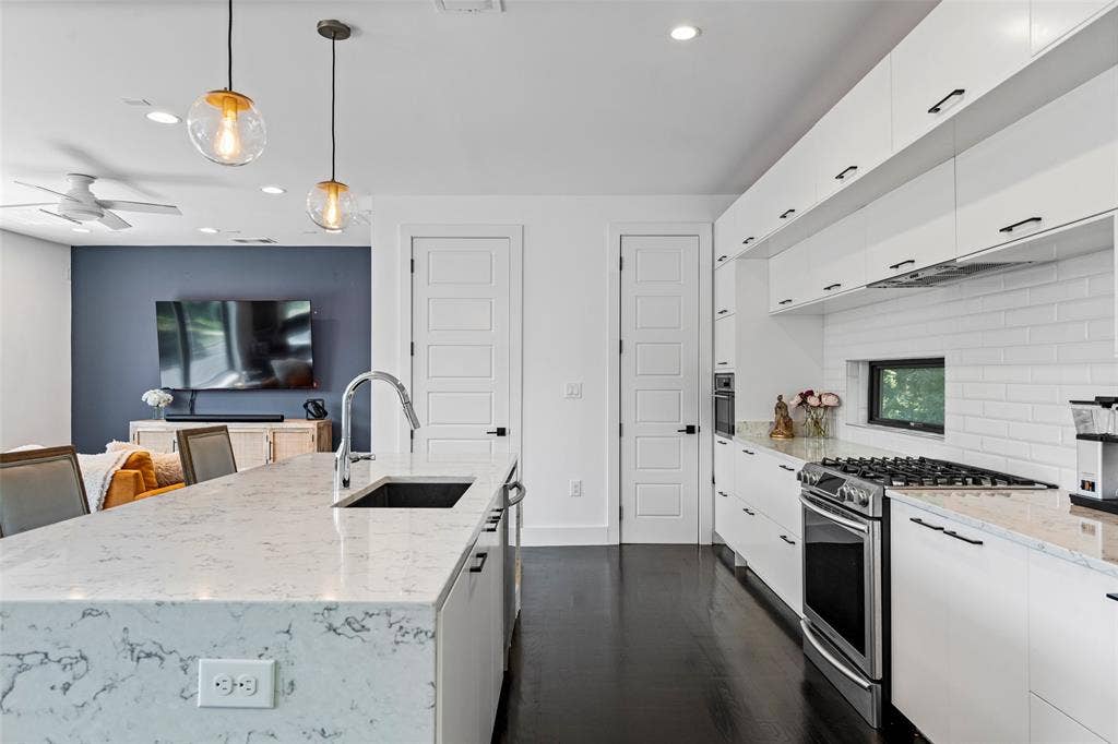 4587 Virginia Avenue, Dallas, TX 75204