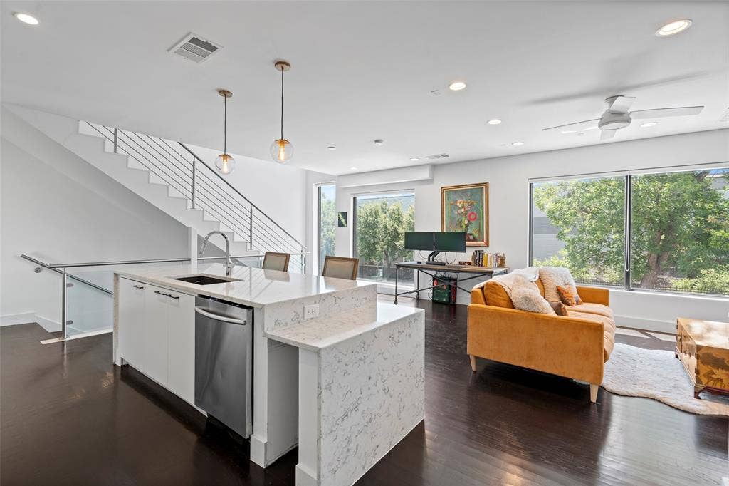 4587 Virginia Avenue, Dallas, TX 75204