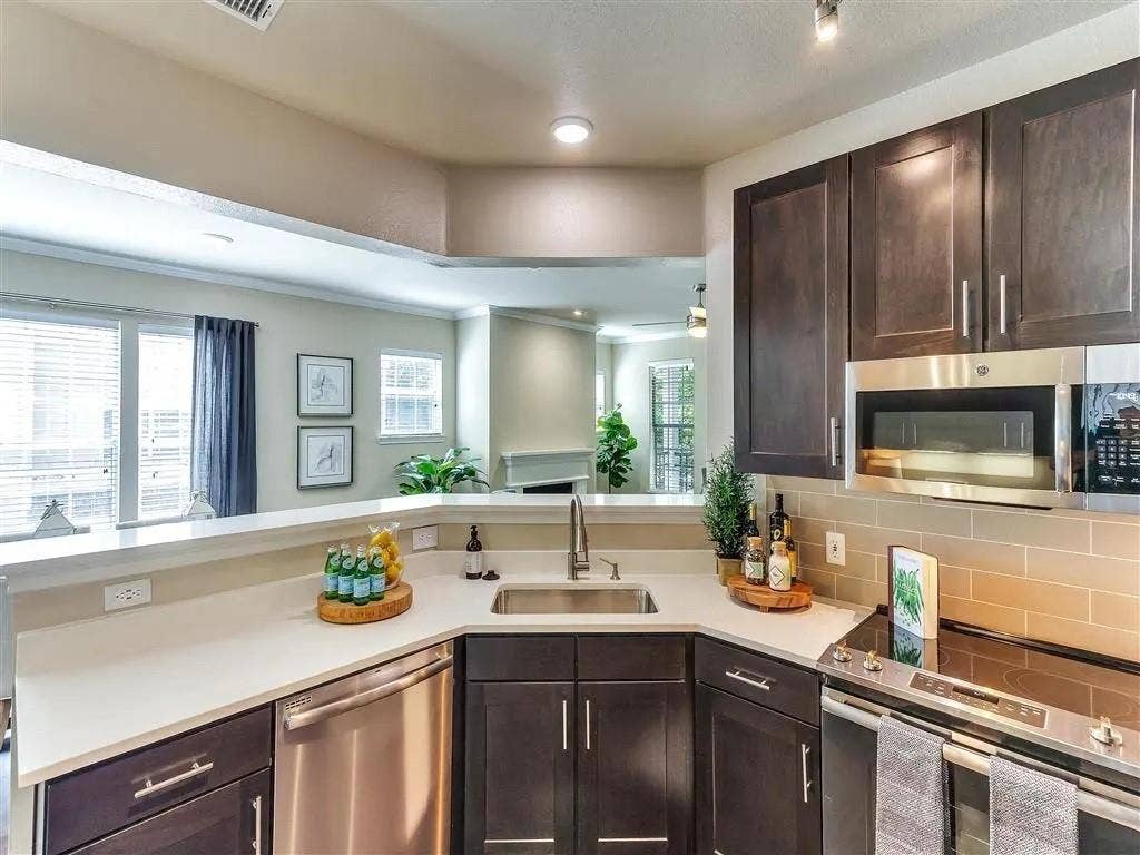 5445 Caruth Haven Lane, #2523, Dallas, TX 75225 5445 Caruth Haven Lane, #2523, Dallas, TX 75225