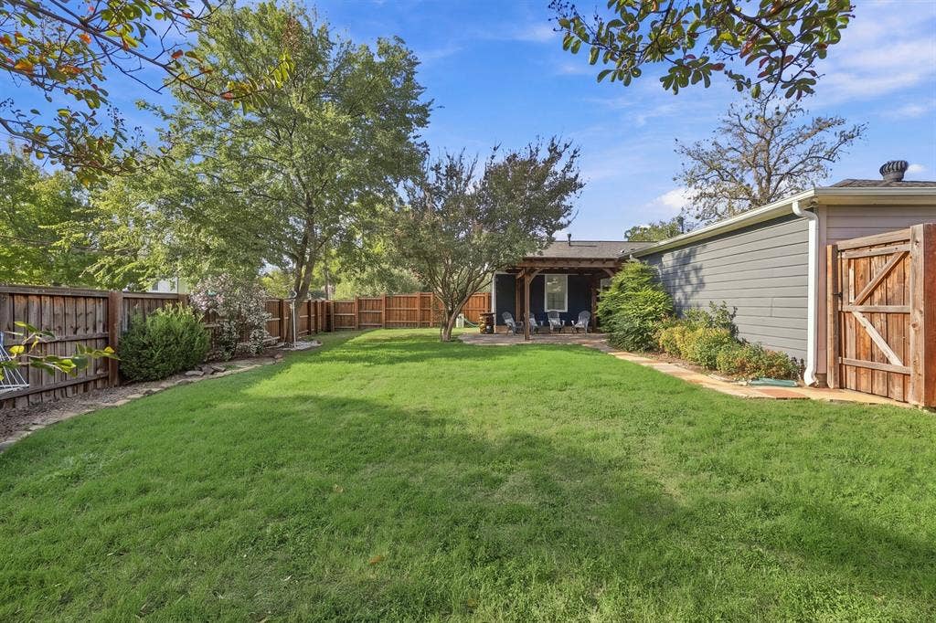 346 Classen Drive, Dallas, TX 75218 346 Classen Drive, Dallas, TX 75218