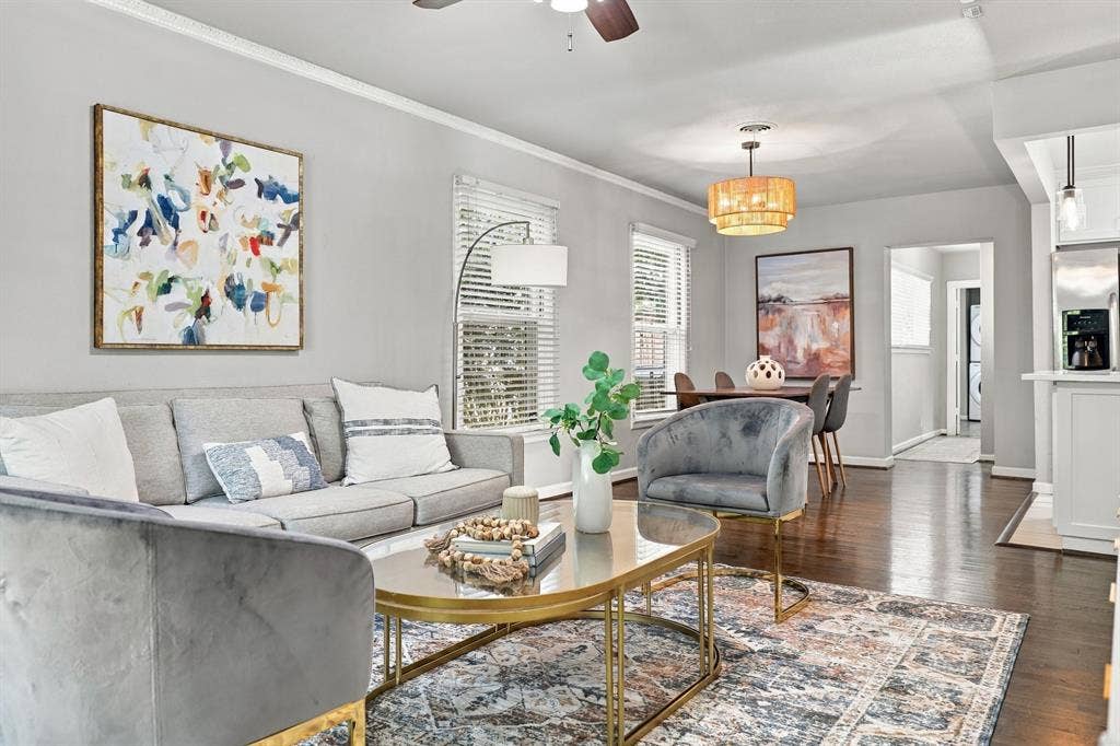 346 Classen Drive, Dallas, TX 75218 346 Classen Drive, Dallas, TX 75218