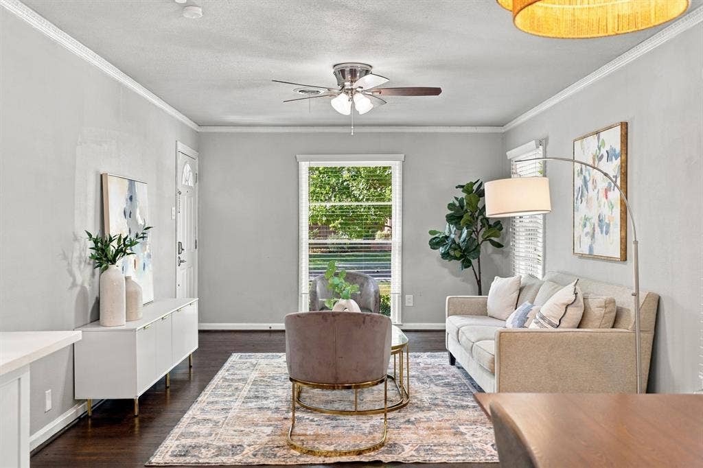 346 Classen Drive, Dallas, TX 75218 346 Classen Drive, Dallas, TX 75218