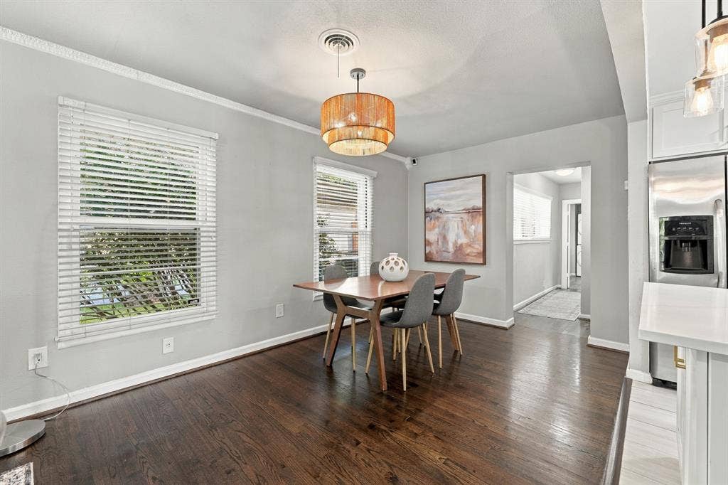 346 Classen Drive, Dallas, TX 75218 346 Classen Drive, Dallas, TX 75218