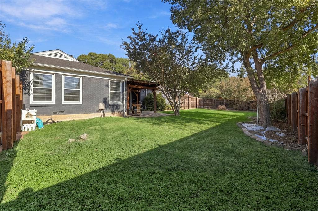 346 Classen Drive, Dallas, TX 75218 346 Classen Drive, Dallas, TX 75218