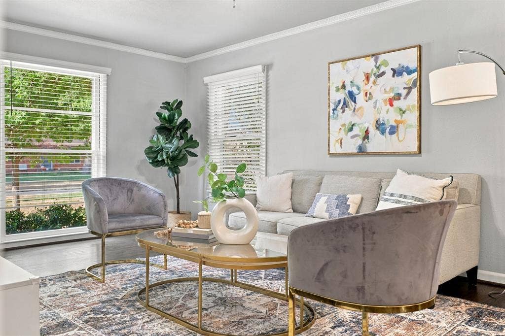 346 Classen Drive, Dallas, TX 75218 346 Classen Drive, Dallas, TX 75218