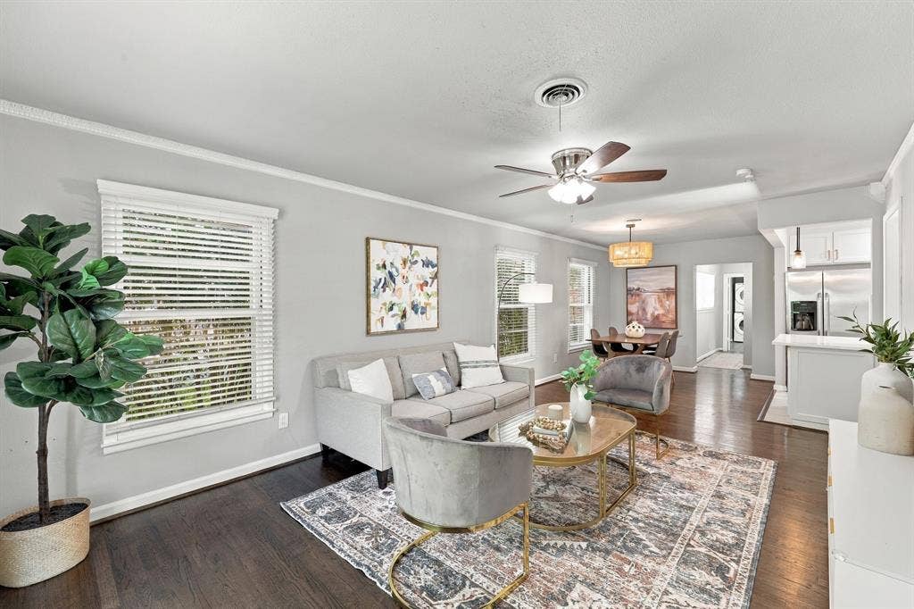 346 Classen Drive, Dallas, TX 75218 346 Classen Drive, Dallas, TX 75218