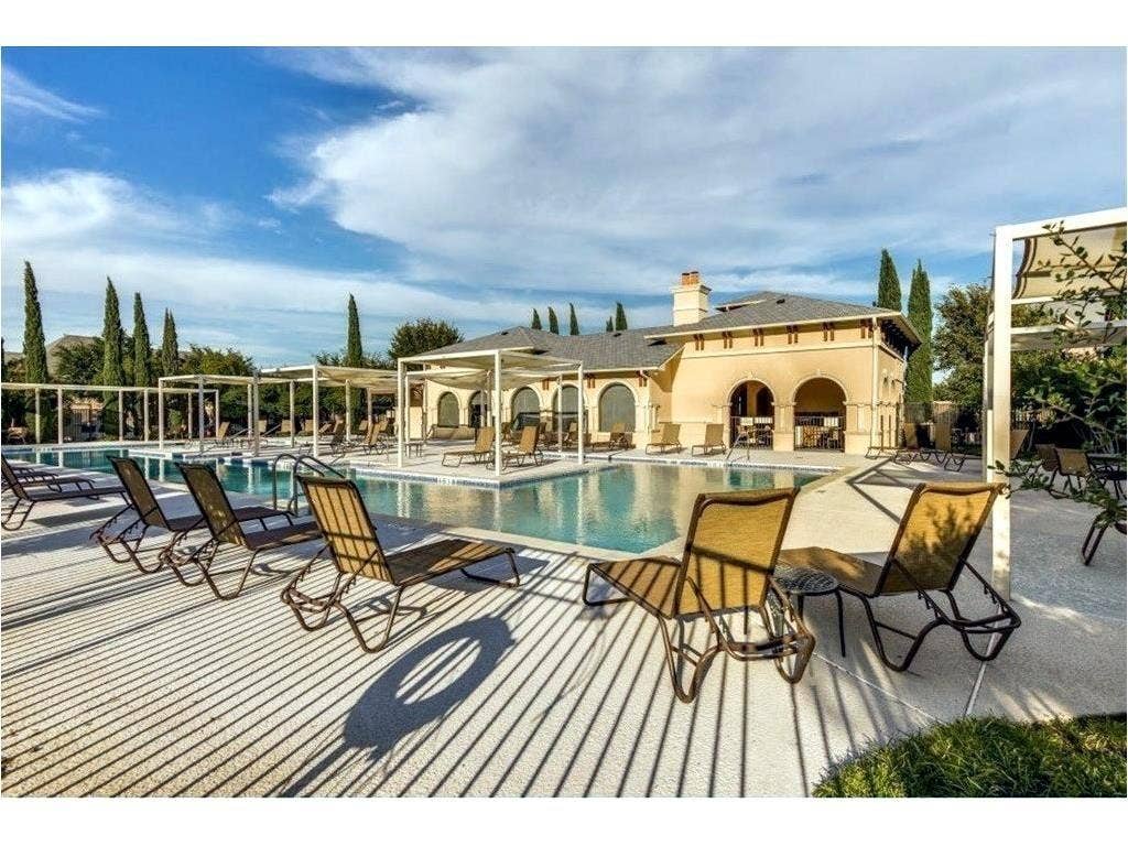 5890 Grosseto Drive, Frisco, TX 75034 Community Pool