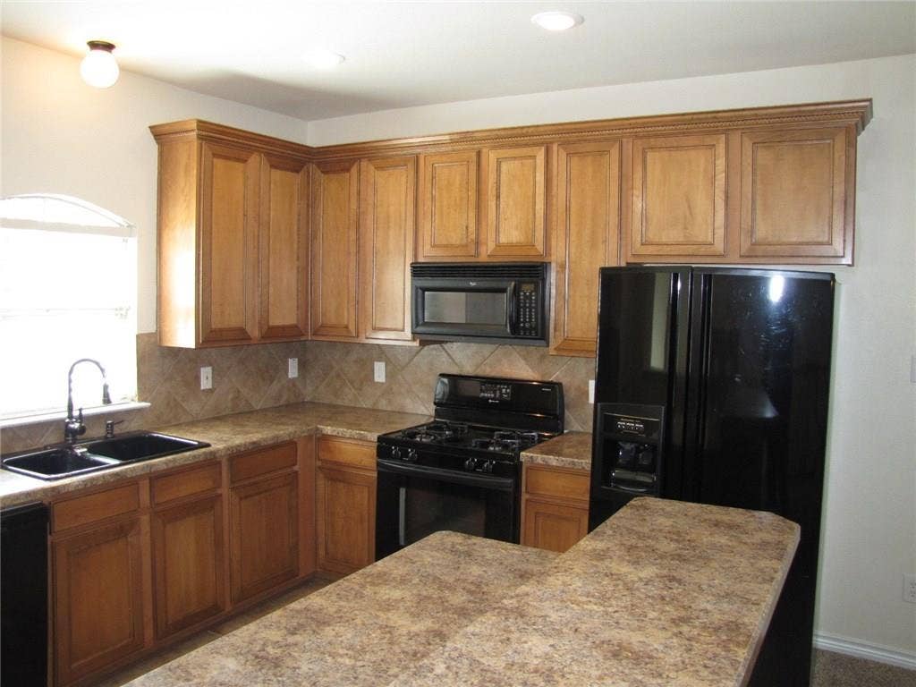 5890 Grosseto Drive, Frisco, TX 75034 5890 Grosseto Drive, Frisco, TX 75034