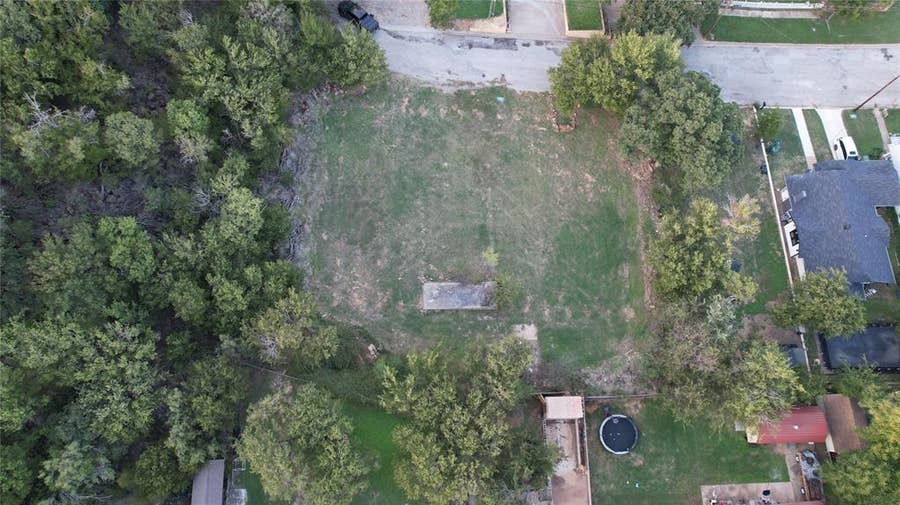 Property photo for 609 NW 6th Street, Mineral Wells, TX