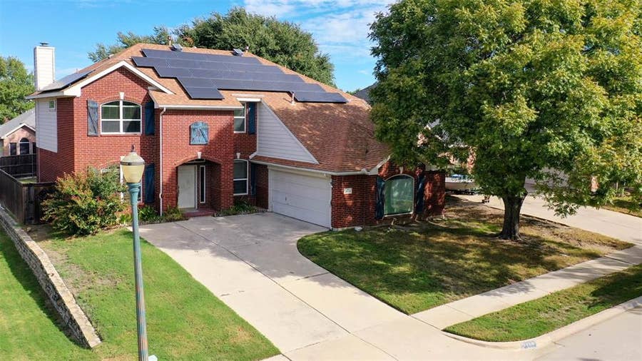 Property photo for 3804 Creek Hollow Way, The Colony, TX
