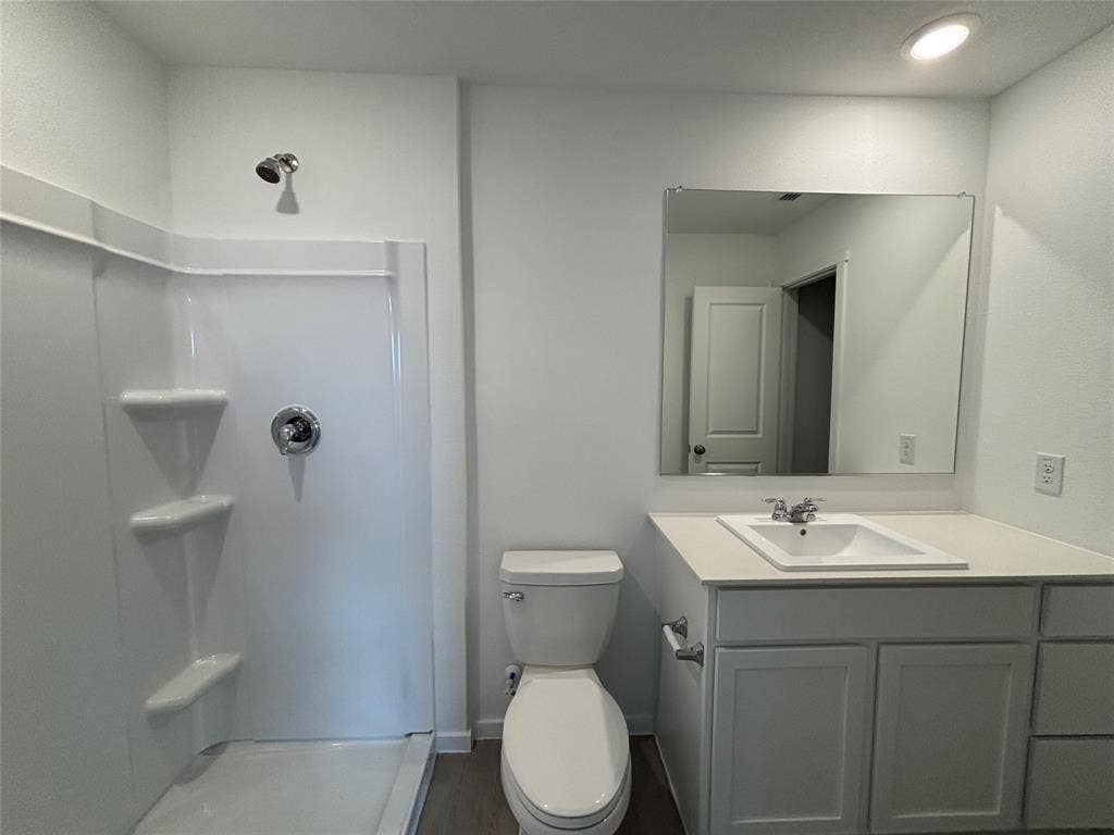 5349 Parkdale Drive, Ennis, TX 75119