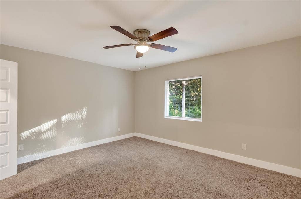 209 W 9th Street, Kemp, TX 75143 209 W 9th Street, Kemp, TX 75143