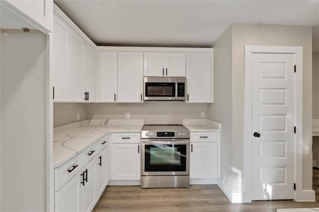 209 W 9th Street, Kemp, TX 75143 209 W 9th Street, Kemp, TX 75143