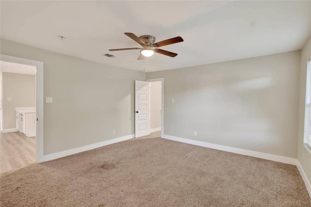 209 W 9th Street, Kemp, TX 75143 209 W 9th Street, Kemp, TX 75143