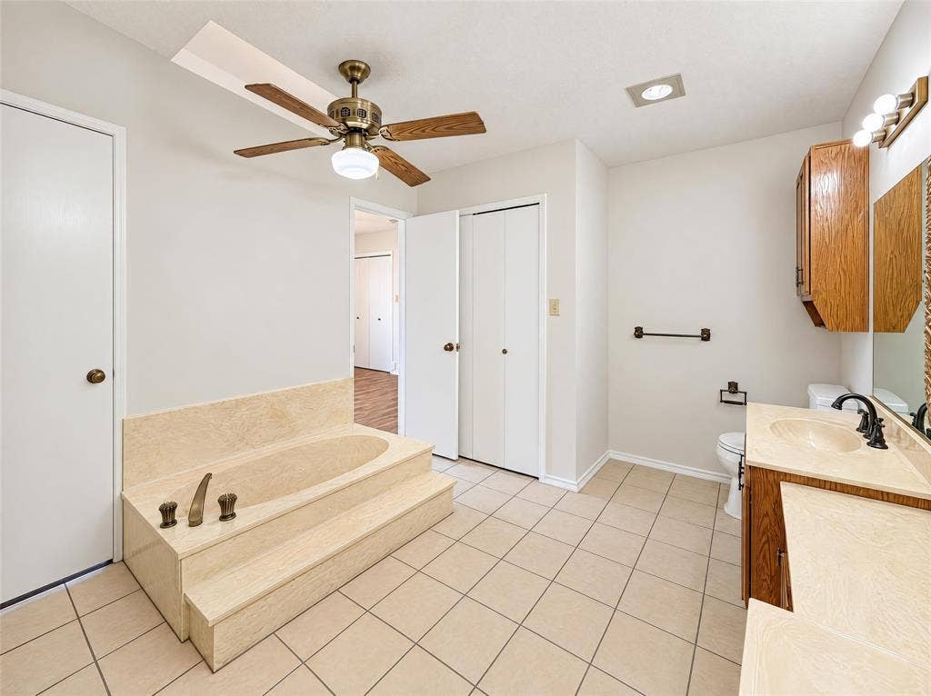 1226 Sequoia Drive, DeSoto, TX 75115 1226 Sequoia Drive, DeSoto, TX 75115