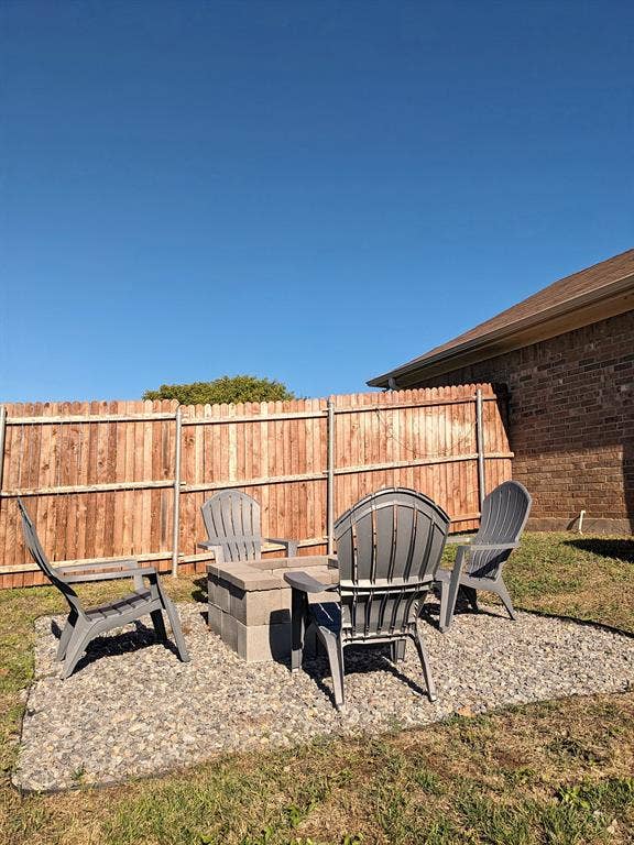 916 Winding Road, Granbury, TX 76049 916 Winding Road, Granbury, TX 76049
