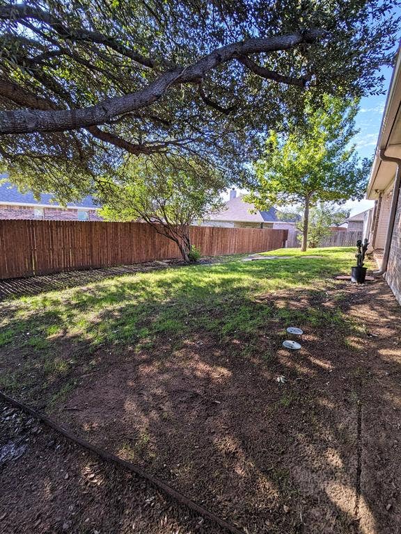 916 Winding Road, Granbury, TX 76049 916 Winding Road, Granbury, TX 76049