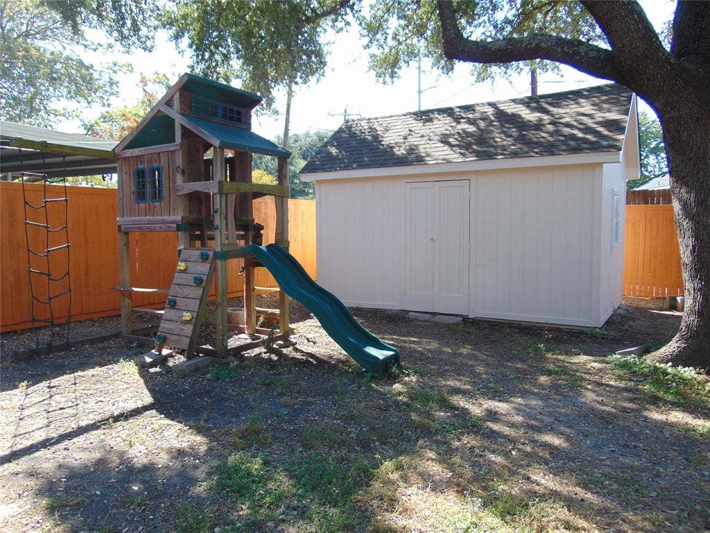 809 Broadmoor Drive, Mesquite, TX 75149 809 Broadmoor Drive, Mesquite, TX 75149