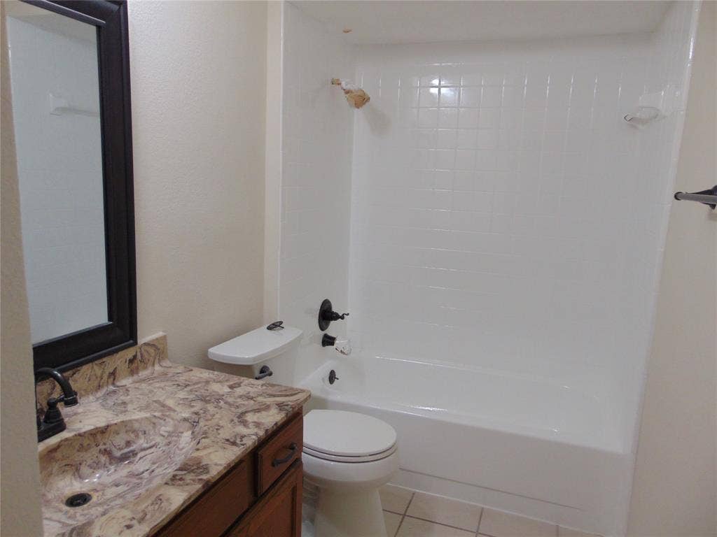 809 Broadmoor Drive, Mesquite, TX 75149 809 Broadmoor Drive, Mesquite, TX 75149
