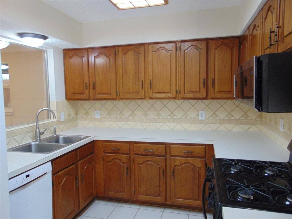 809 Broadmoor Drive, Mesquite, TX 75149 809 Broadmoor Drive, Mesquite, TX 75149