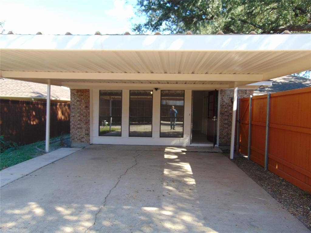 809 Broadmoor Drive, Mesquite, TX 75149 809 Broadmoor Drive, Mesquite, TX 75149