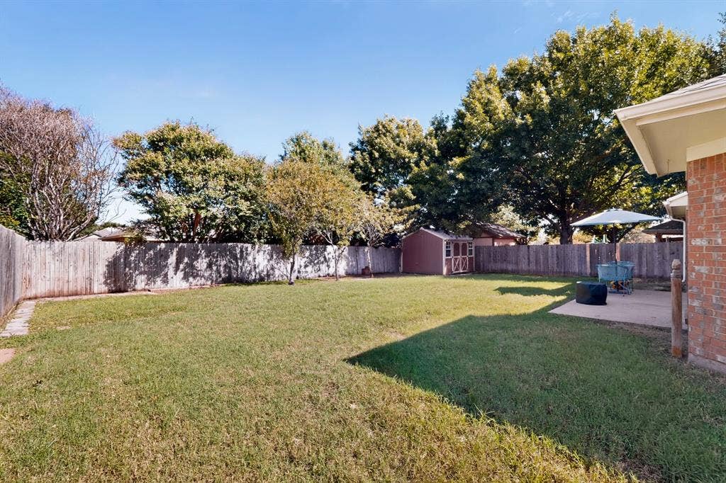 317 Sagebrush Lane, Waxahachie, TX 75165 317 Sagebrush Lane, Waxahachie, TX 75165