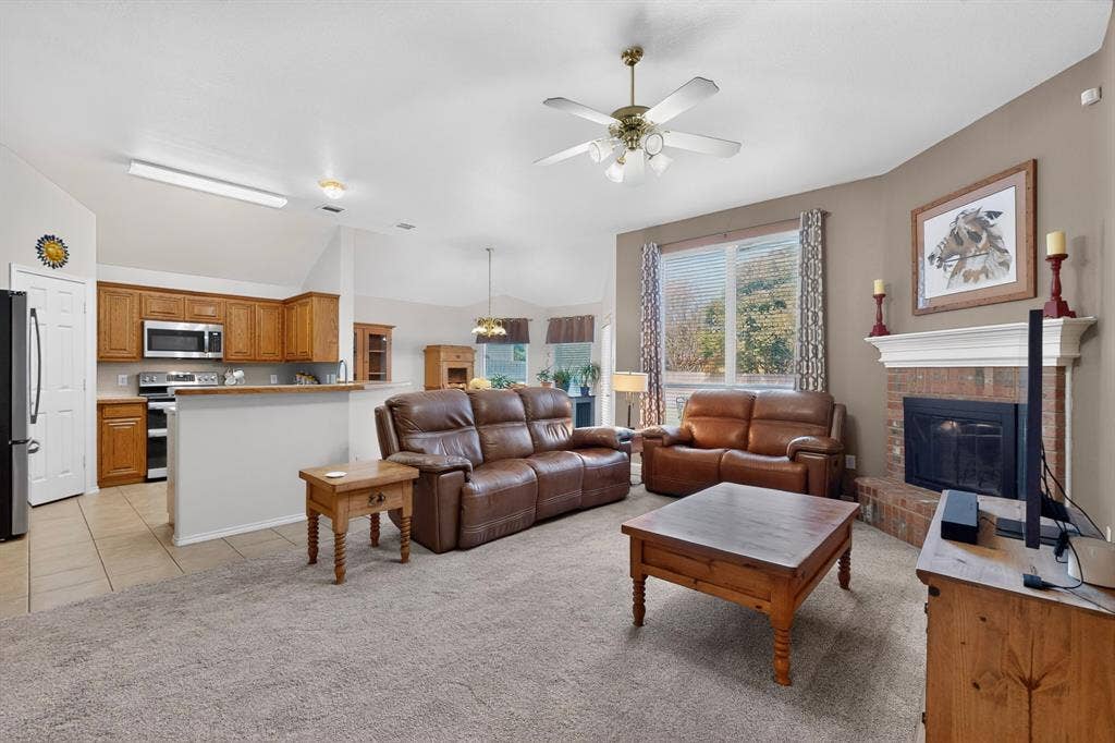 317 Sagebrush Lane, Waxahachie, TX 75165 317 Sagebrush Lane, Waxahachie, TX 75165