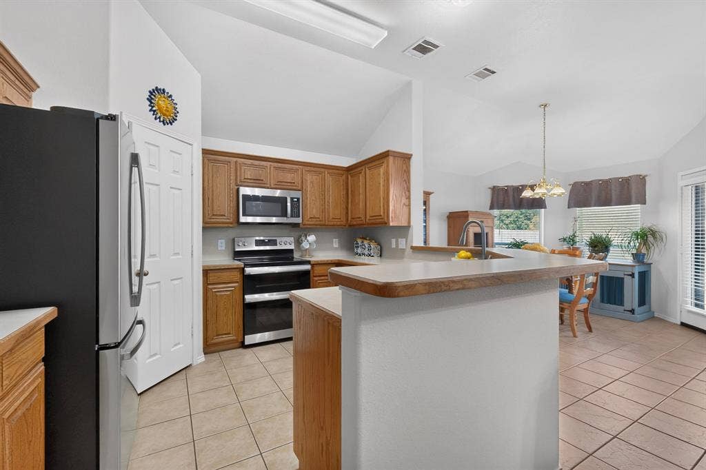 317 Sagebrush Lane, Waxahachie, TX 75165 317 Sagebrush Lane, Waxahachie, TX 75165