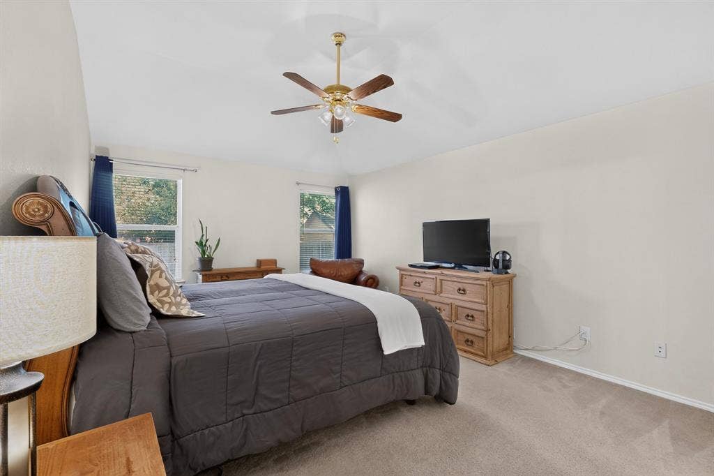 317 Sagebrush Lane, Waxahachie, TX 75165 317 Sagebrush Lane, Waxahachie, TX 75165