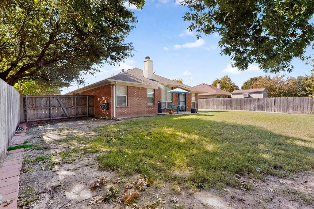 317 Sagebrush Lane, Waxahachie, TX 75165 317 Sagebrush Lane, Waxahachie, TX 75165